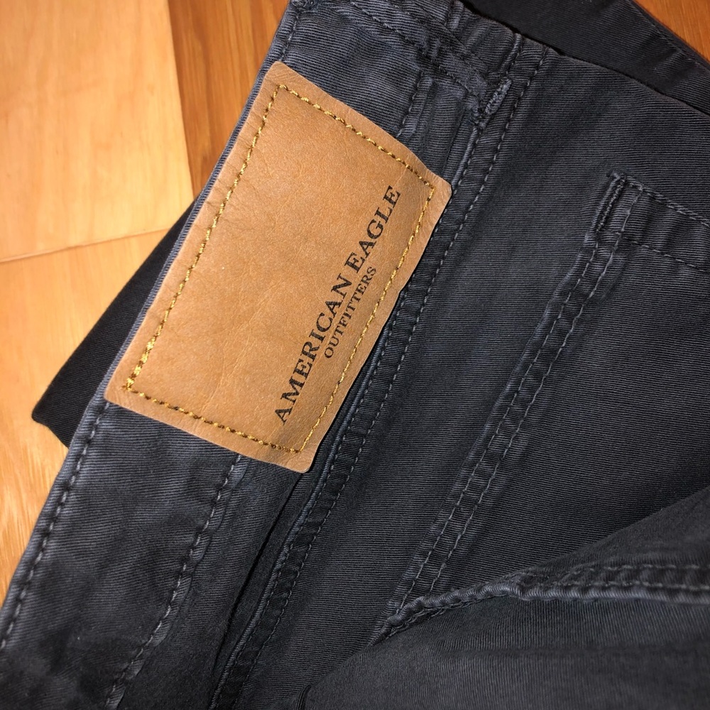 Men’s grey American Eagle size 30 x 32 pants